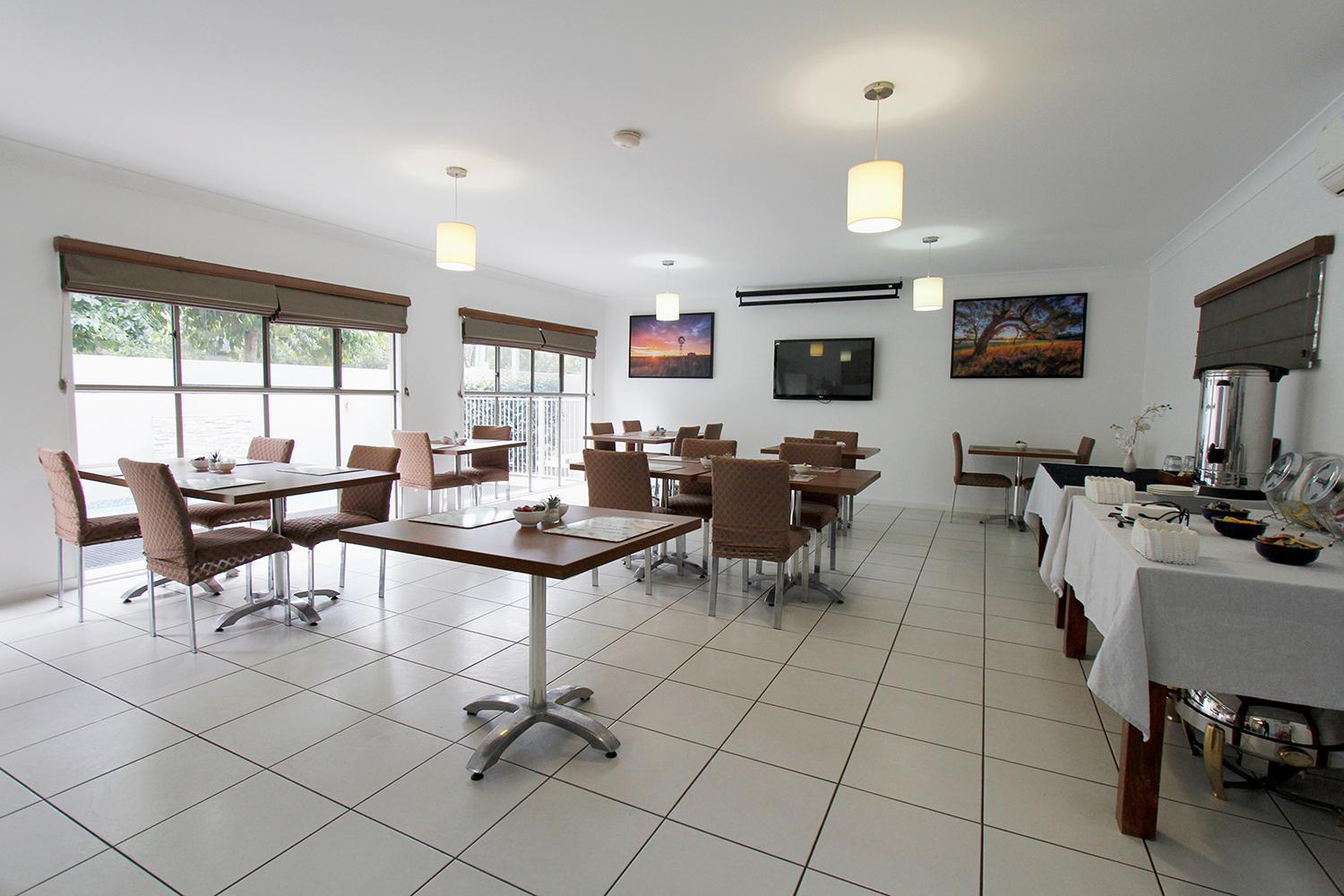 Chinchilla Downtown Motor Inn ภายนอก รูปภาพ